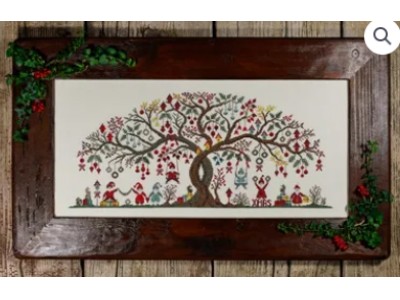 - 1 a Crazy Christmas 142 x 335 q